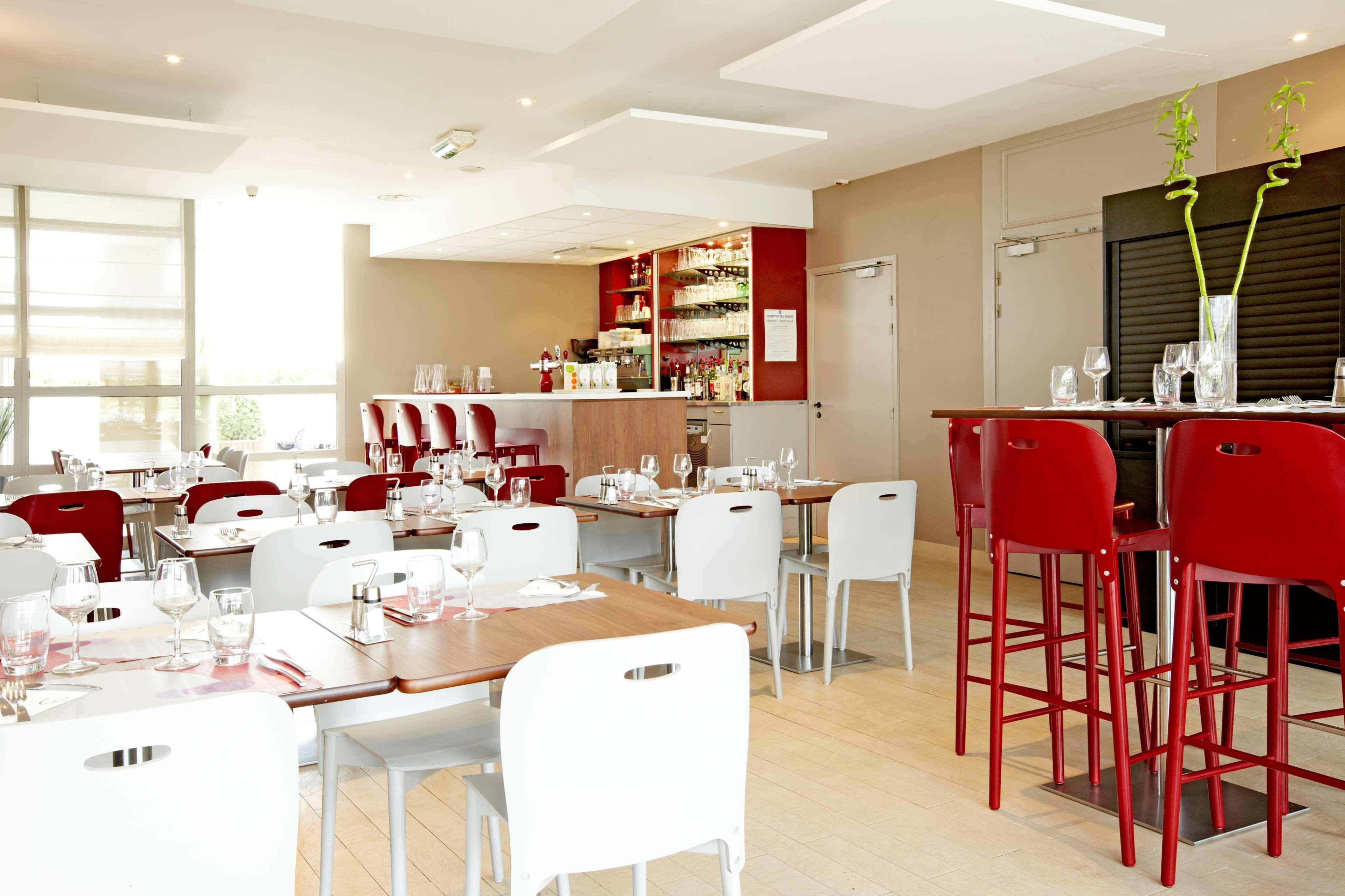 Campanile Marne La Vallee - Bussy Saint-Georges Restaurant photo